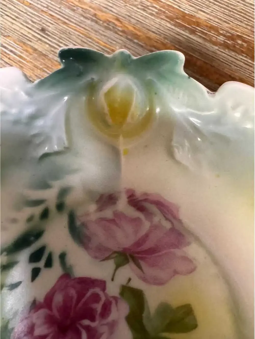 Antique Gilded Age hand painted berry bowl by RS Prussia 1880,s